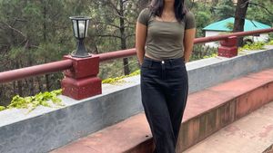 Stylish Black Jeans