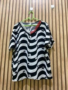 Cute Penguin Pattern V-Neck Top