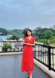 Red Polka Dot Maxi Dress 🌹