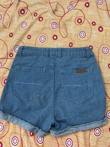 Blue Denim High-Waisted Shorts🎀
