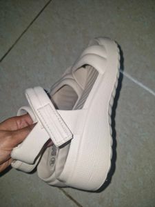 Comfortable Beige Sandals - brand new