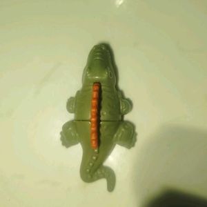 Vintage Alligator Toy Set Of 2