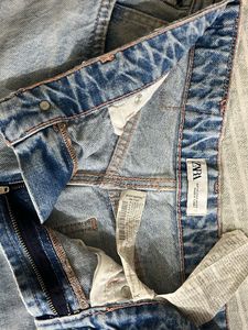 Zara Light Wash Distressed Jeans