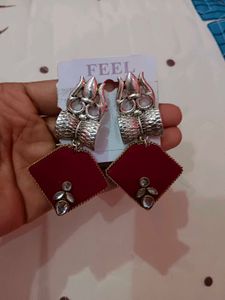 Maroon Diamond Dangle Earrings