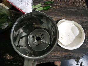 Used Meenumix Ginger Mixer Grinder Free Gift Also