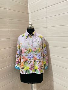 Vibrant Floral Print Button-Up Blouse