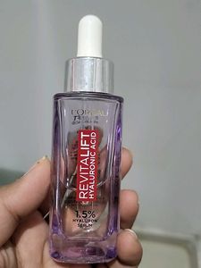 L'Oreal Revitalift Hyaluronic Acid Serum
