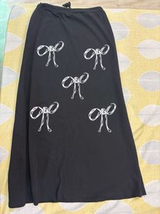 bow skirt