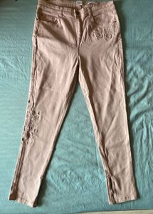 Embroidered Skinny Fit Jeans