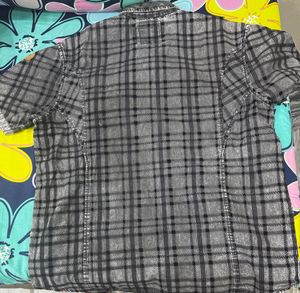 Men's Grey Plaid Short Sleeve Shirt