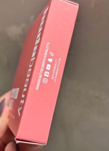 Huda Beauty Cheek Palette
