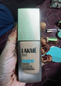 Lakme 9 to 5 Matte Foundation