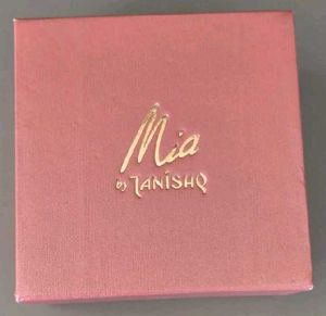Mia by Tanishq ear ring or pendant Box