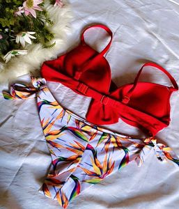 Red Ruffled Bikini Top with brief 👍