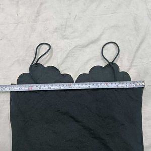 Black ❤️‍🔥Scalloped Strap Tank Top