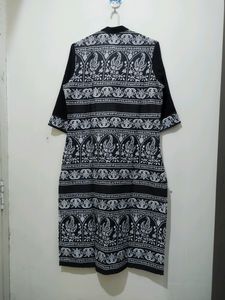 Ruhaans Black White Floral Print Kurta