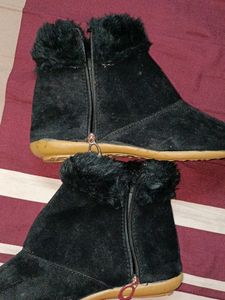 PRICE DROP!!!! BLACK BOOTS