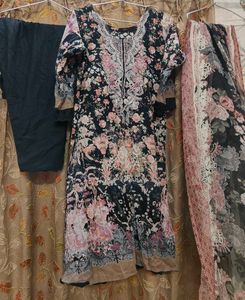Floral Print pakistani Kurta Set with Dupatta