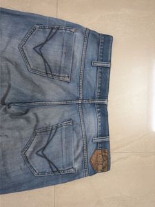 Men's Light Wash Distressed Jeans