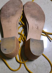 Aijo heels used