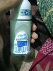 Nivea Pearl &amp; Beauty Deodorant Roll-On