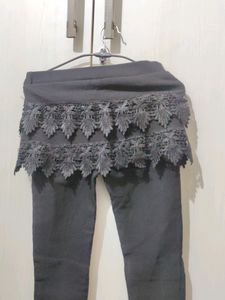 pant with frill