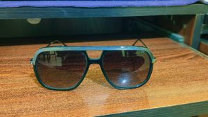 Stylish Aviator Sunglasses for Men
