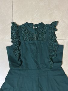 Cover story Emerald Green