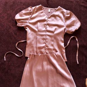 Elegant Satin top and skirt 😭