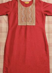 Elegant Red Embroidered Kurta
