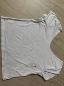 White LOVE T-Shirt with Kiss Print