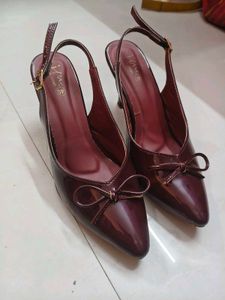 Elegant Black Slingback Heels