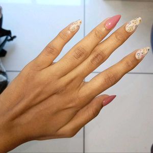 Floral Press-On Nails
