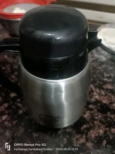 Basik Flask &amp; 4 Cups set