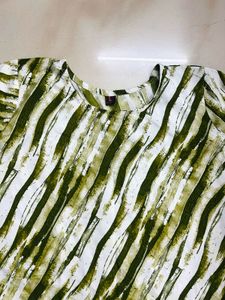 Green &amp; White Abstract Print Kurta