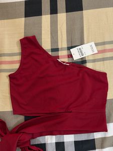 Chic One-Shoulder Red Crop Top