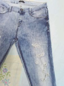 Distressed Acid Wash Ankle Jeans