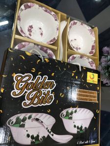 Creative Golden Bite Bowl And Spoon Set