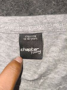 Chapter Young Graphic Sleeveless Tee / Muscle Tank