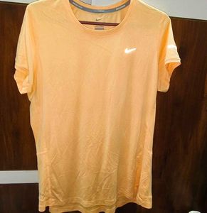 Nike Dri-FIT Running T-Shirt