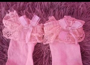 white Ruffle Socks
