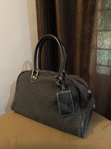 GUESS TRAVEL BAG