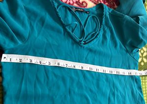 Tie-up Neck Ruffle Top For Women’s