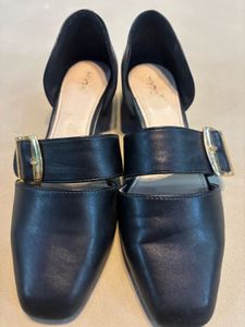 Black Square-Toe Mary Jane Block Heels