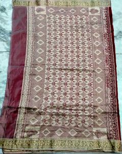 Meroon Banarasi silk saree