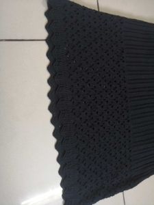Chic Black Knit Tank Top with Crochet Detail
