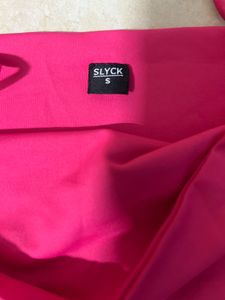Hot Pink Cutout Crop Top(S,M)