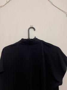 Chic Black V-Neck Top