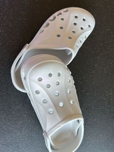 Crocs white ( Dupe )