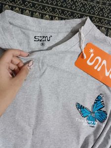 Gray Butterfly Graphic T-Shirt
